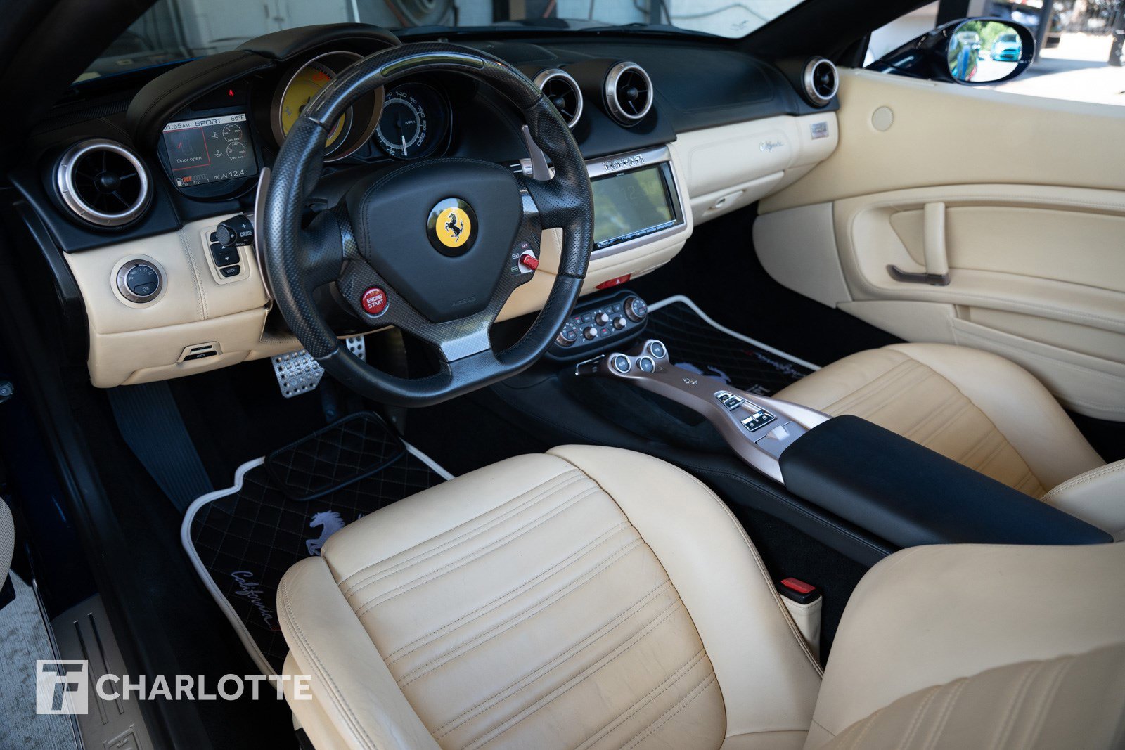 Used 2011 Ferrari California image 22