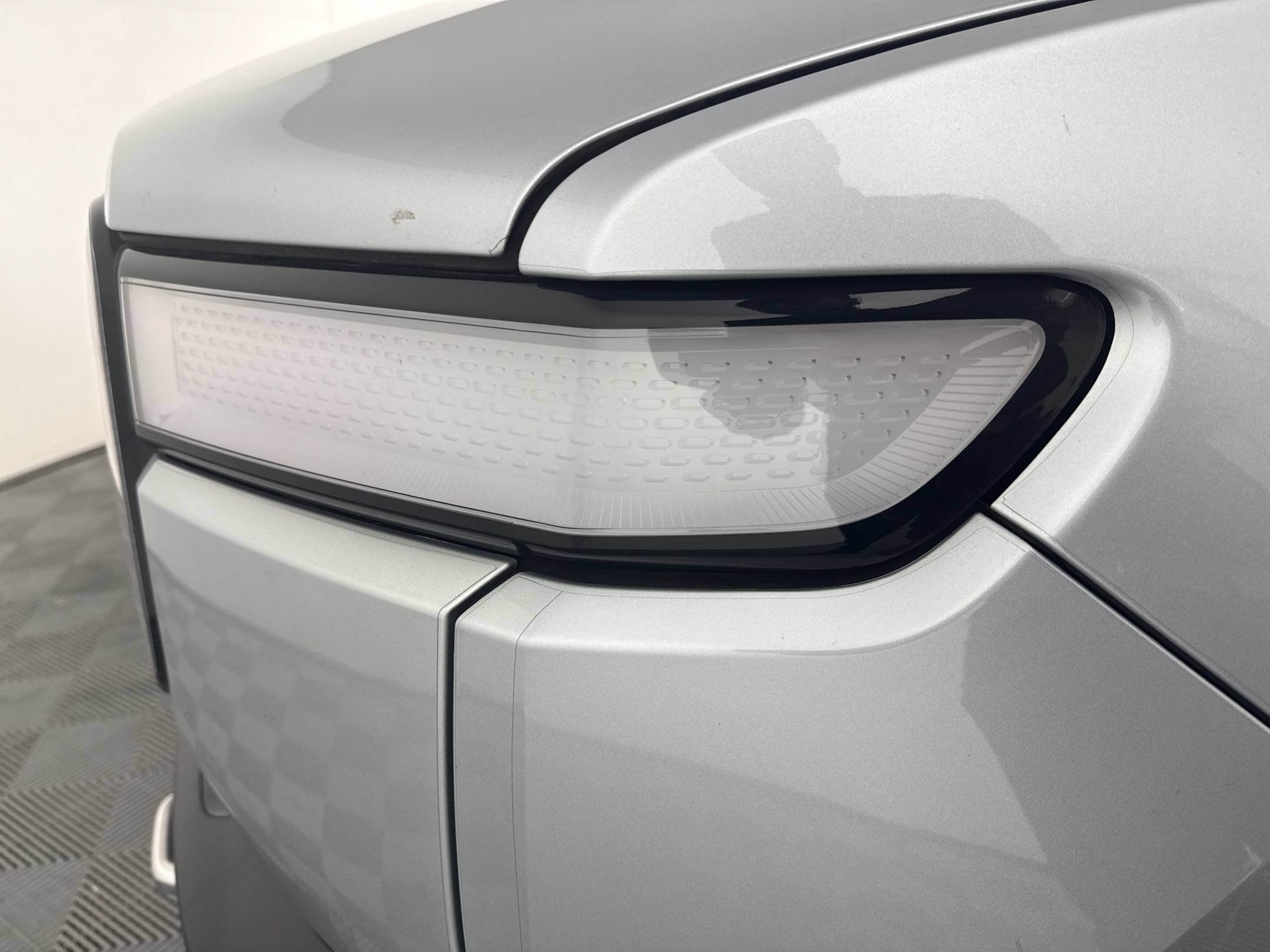 Used 2023 Rivian R1T Adventure AWD/4WD image 19