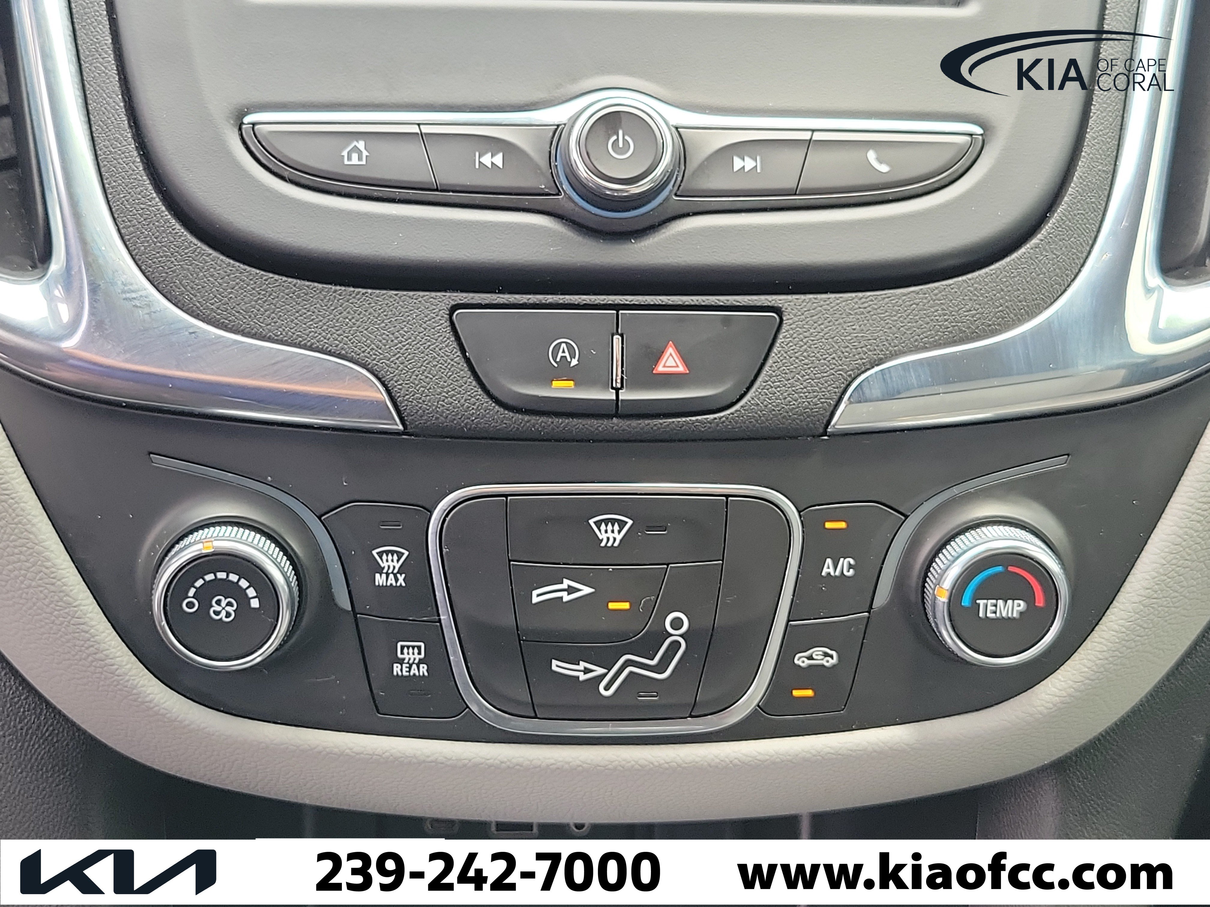 Used 2022 Chevrolet Equinox LS FWD image 27