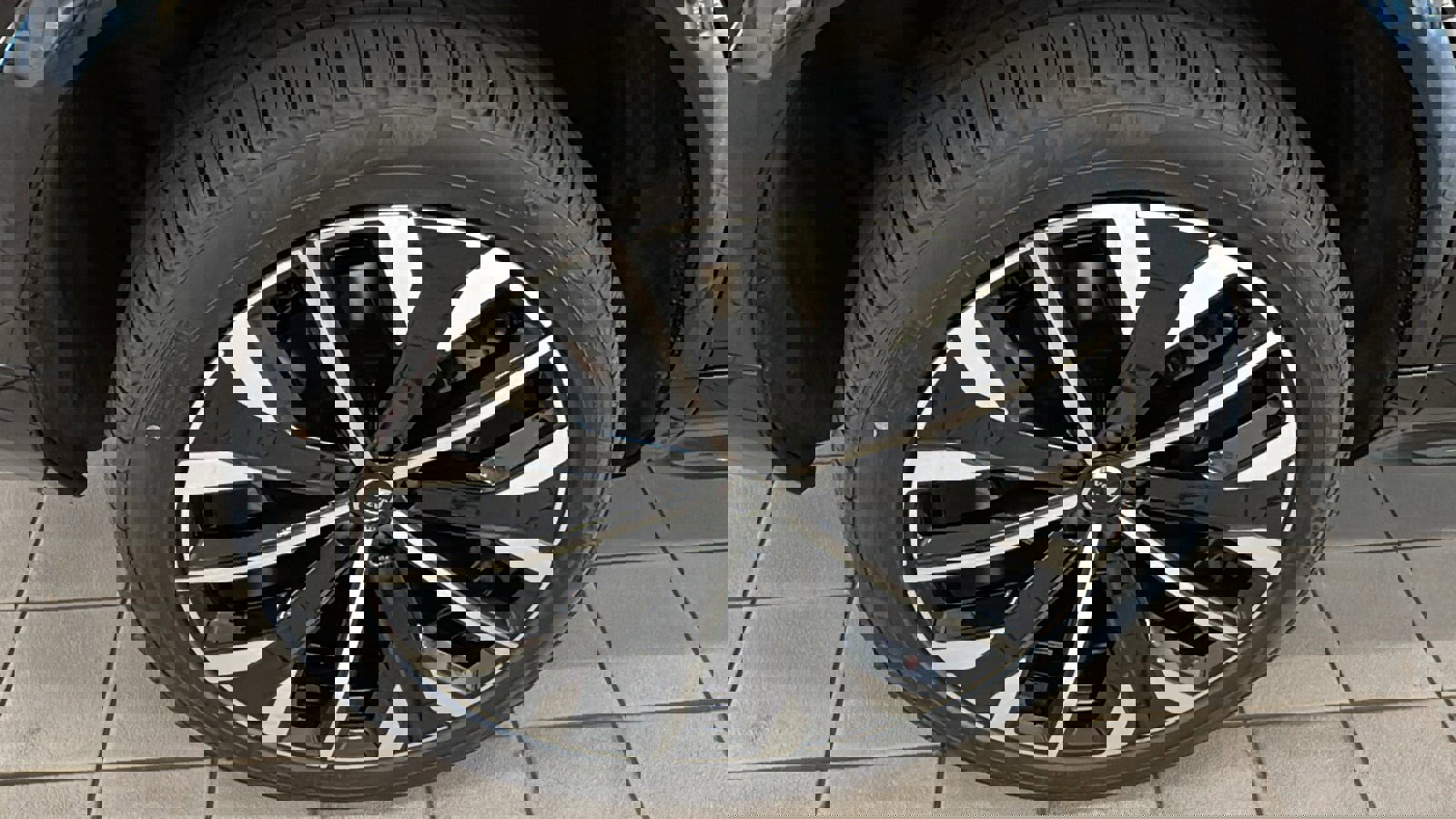 New 2026 Volvo XC90 T8 Ultra w/ Lounge Package image 32