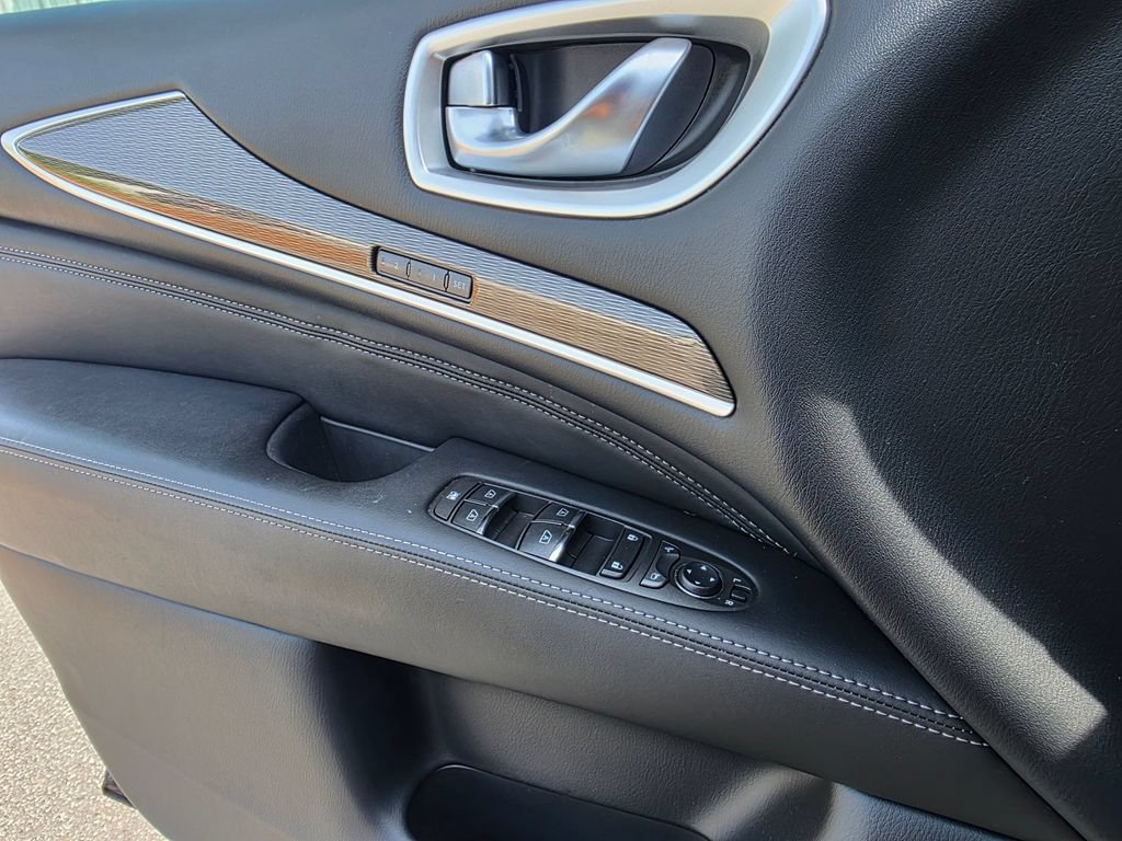Used 2019 INFINITI QX60 Luxe w/ Essential Package AWD/4WD image 39