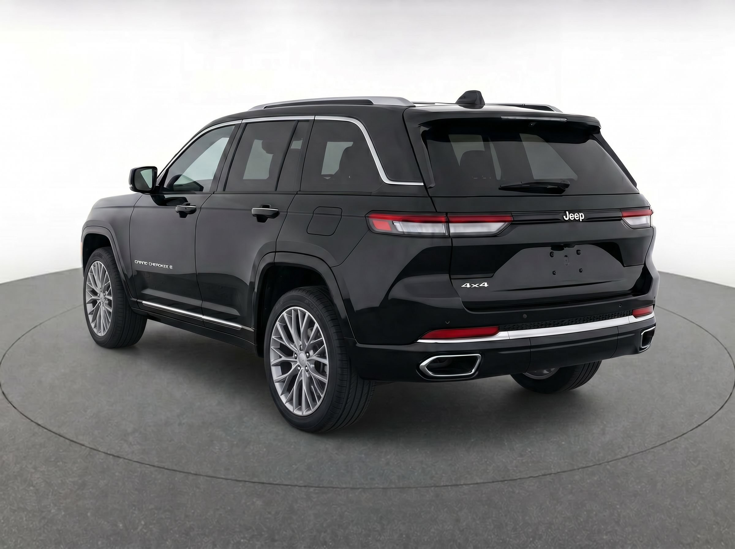 Used 2022 Jeep Grand Cherokee Summit w/ Adv Protech Group IV AWD/4WD image 3