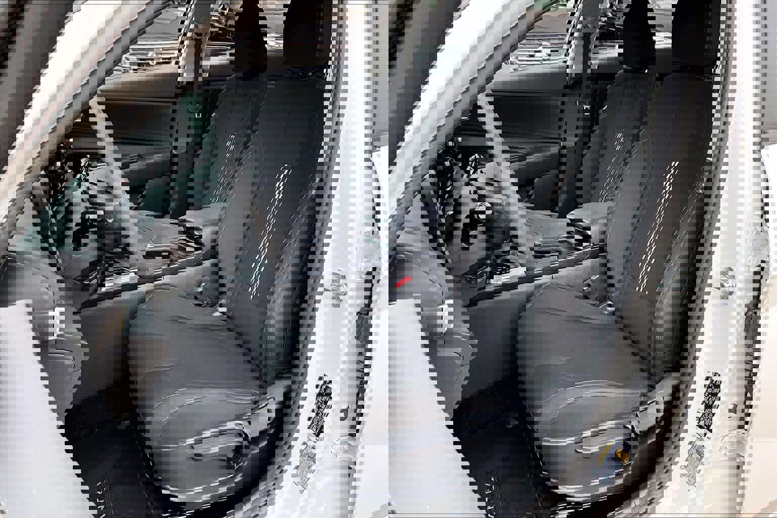 Used 2023 Hyundai Elantra SEL image 7