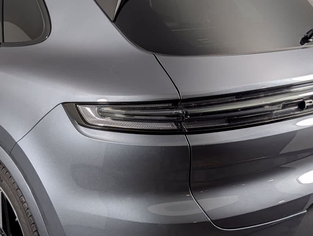 New 2026 Porsche Cayenne S AWD/4WD image 16
