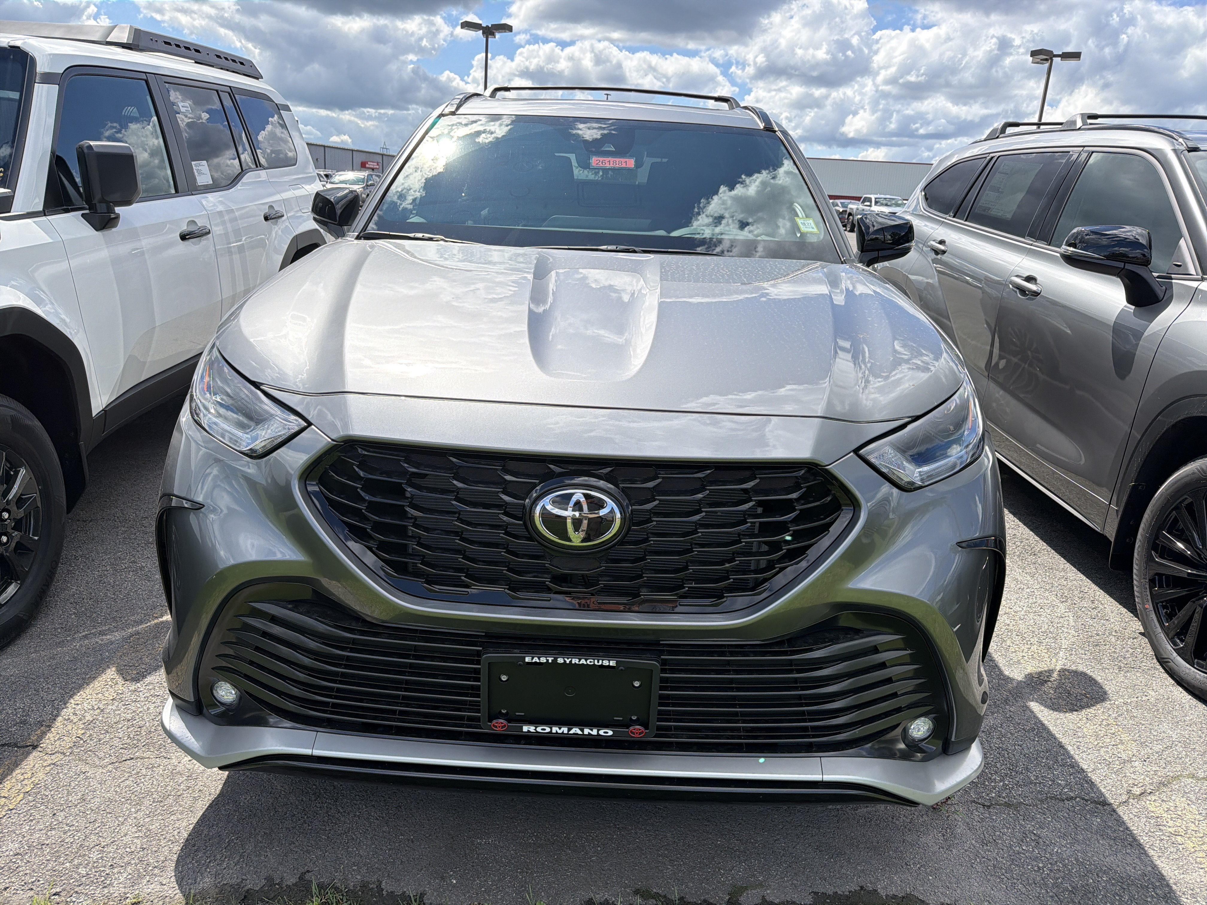 New 2026 Toyota Highlander XSE AWD/4WD image 3