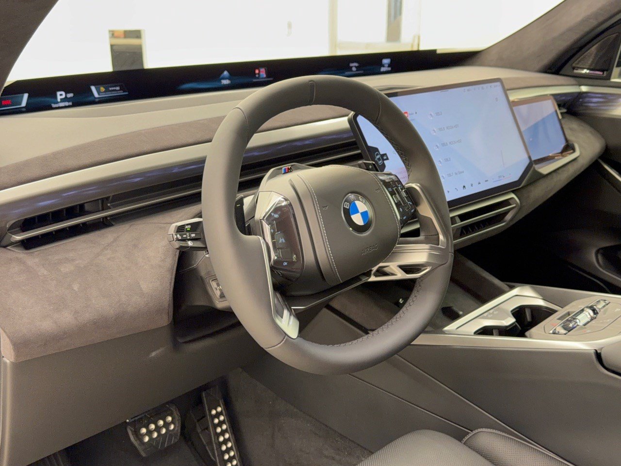 New 2027 BMW X5 xDrive40i w/ M Sport Professional Package AWD/4WD image 4