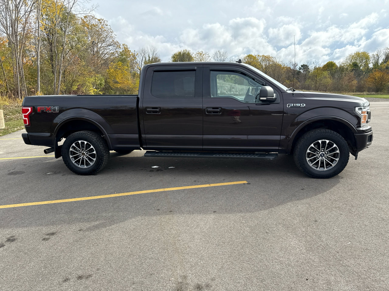 Used 2018 Ford F150 XLT w/ Equipment Group 302A Luxury image 4