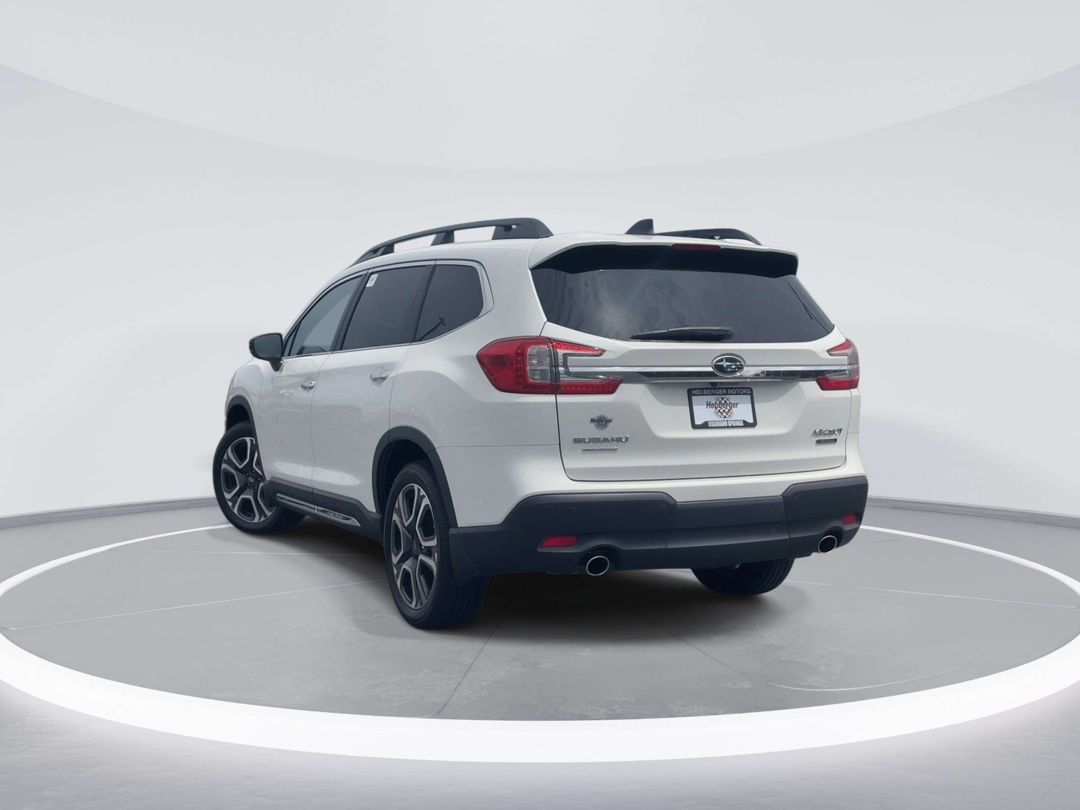 Certified 2025 Subaru Ascent Touring AWD/4WD image 7
