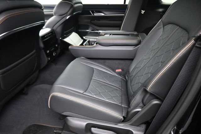New 2026 Jeep Grand Wagoneer L Summit AWD/4WD image 28