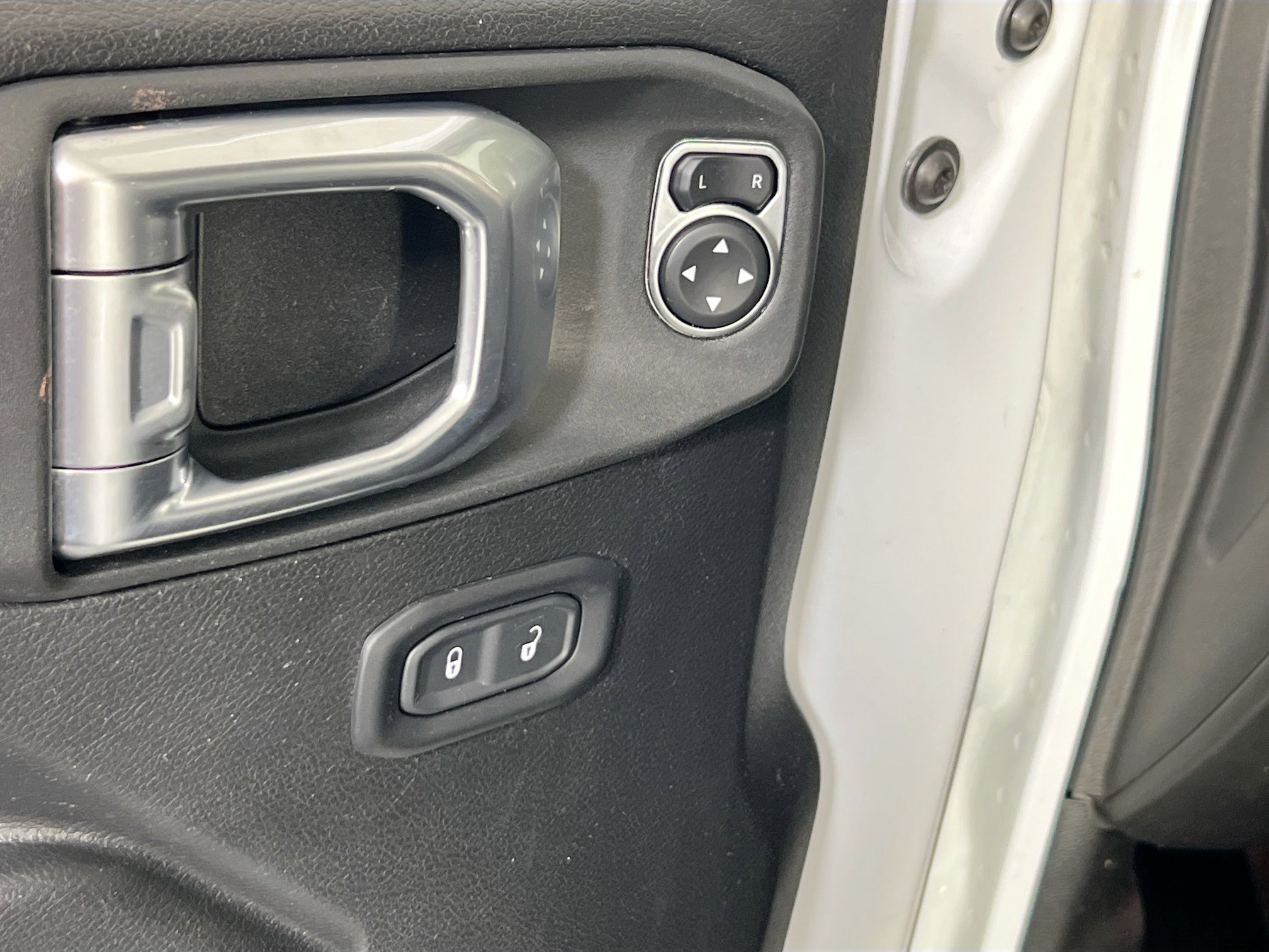 Used 2022 Jeep Wrangler Unlimited Sport image 16