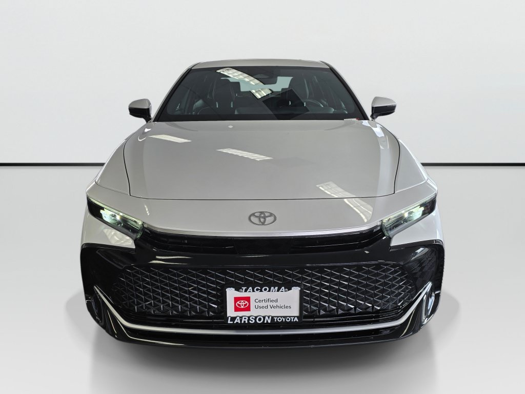 Used 2025 Toyota Crown AWD/4WD image 8
