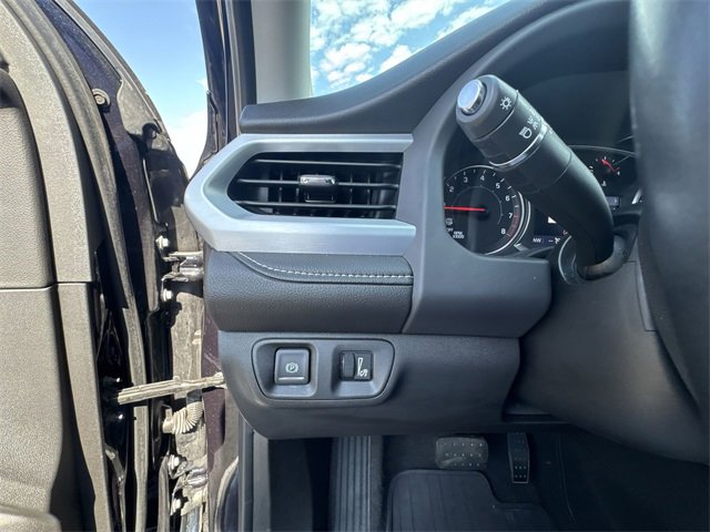 Certified 2021 GMC Acadia SLT w/ Trailering Package image 18