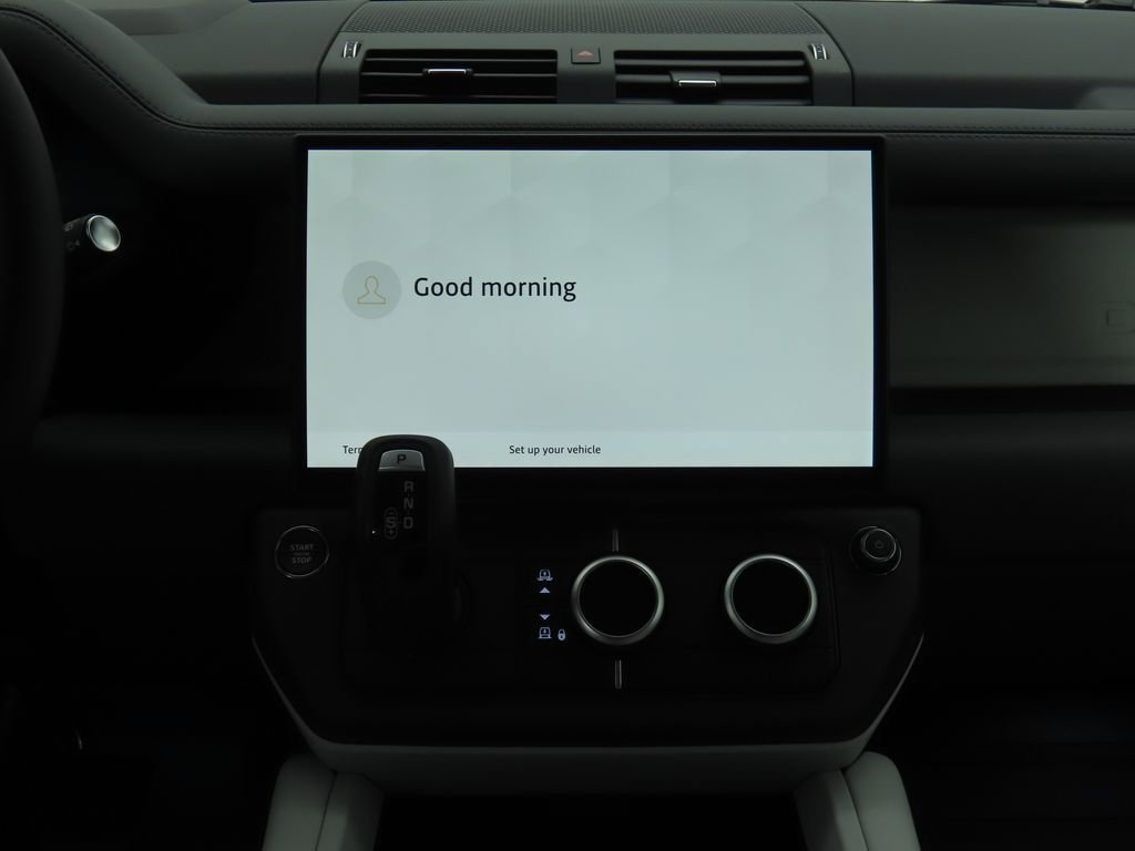 New 2026 Land Rover Defender 130 X-Dynamic SE image 14