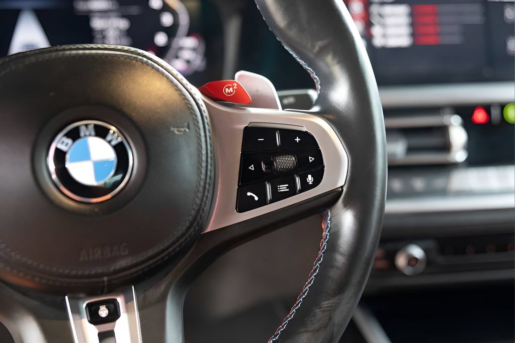 Used 2022 BMW M4 Competition w/ M Carbon Exterior Package RWD image 28