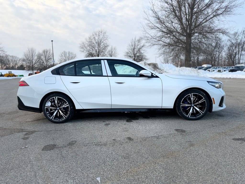 New 2026 BMW 530i xDrive w/ M Sport Package AWD/4WD image 7