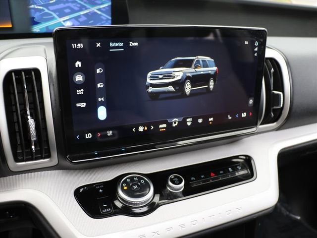 Used 2025 Ford Expedition Active image 21