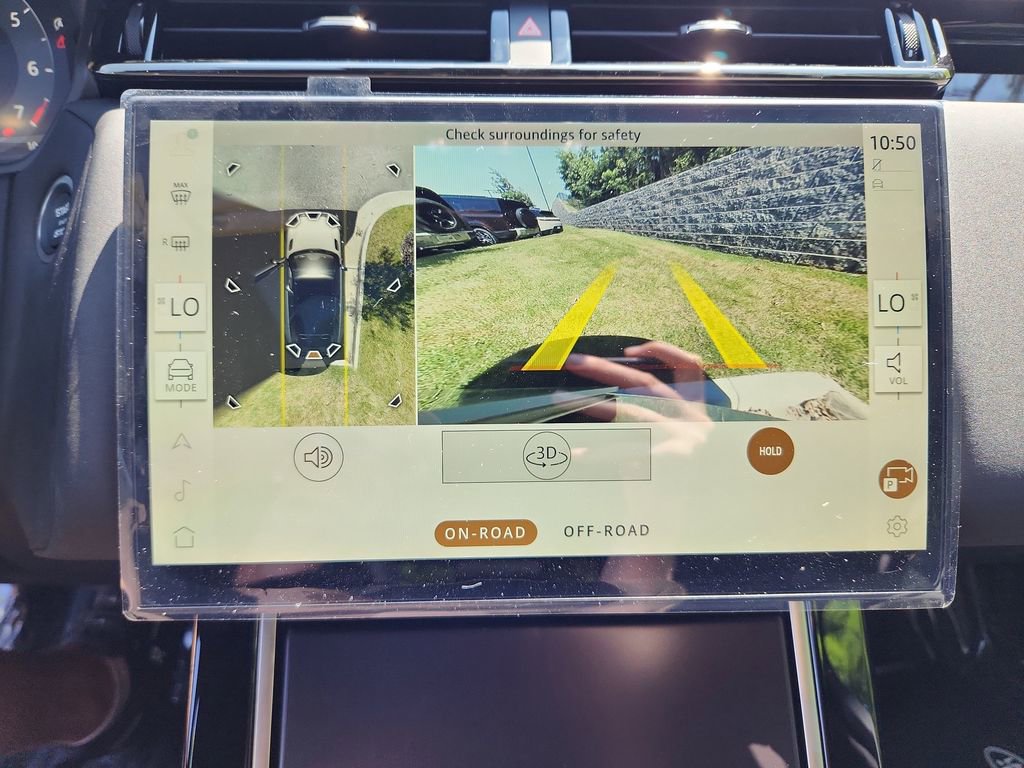 New 2026 Land Rover Range Rover Velar Dynamic SE image 22