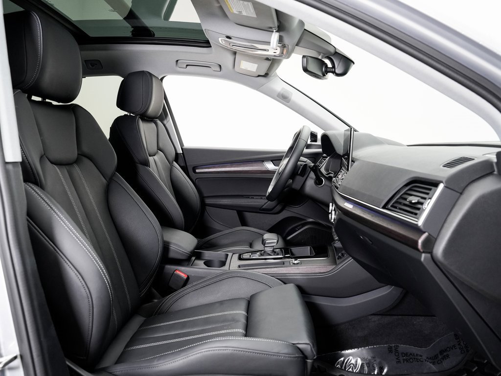 Certified 2025 Audi Q5 2.0T Premium Plus w/ Premium Plus Package image 21