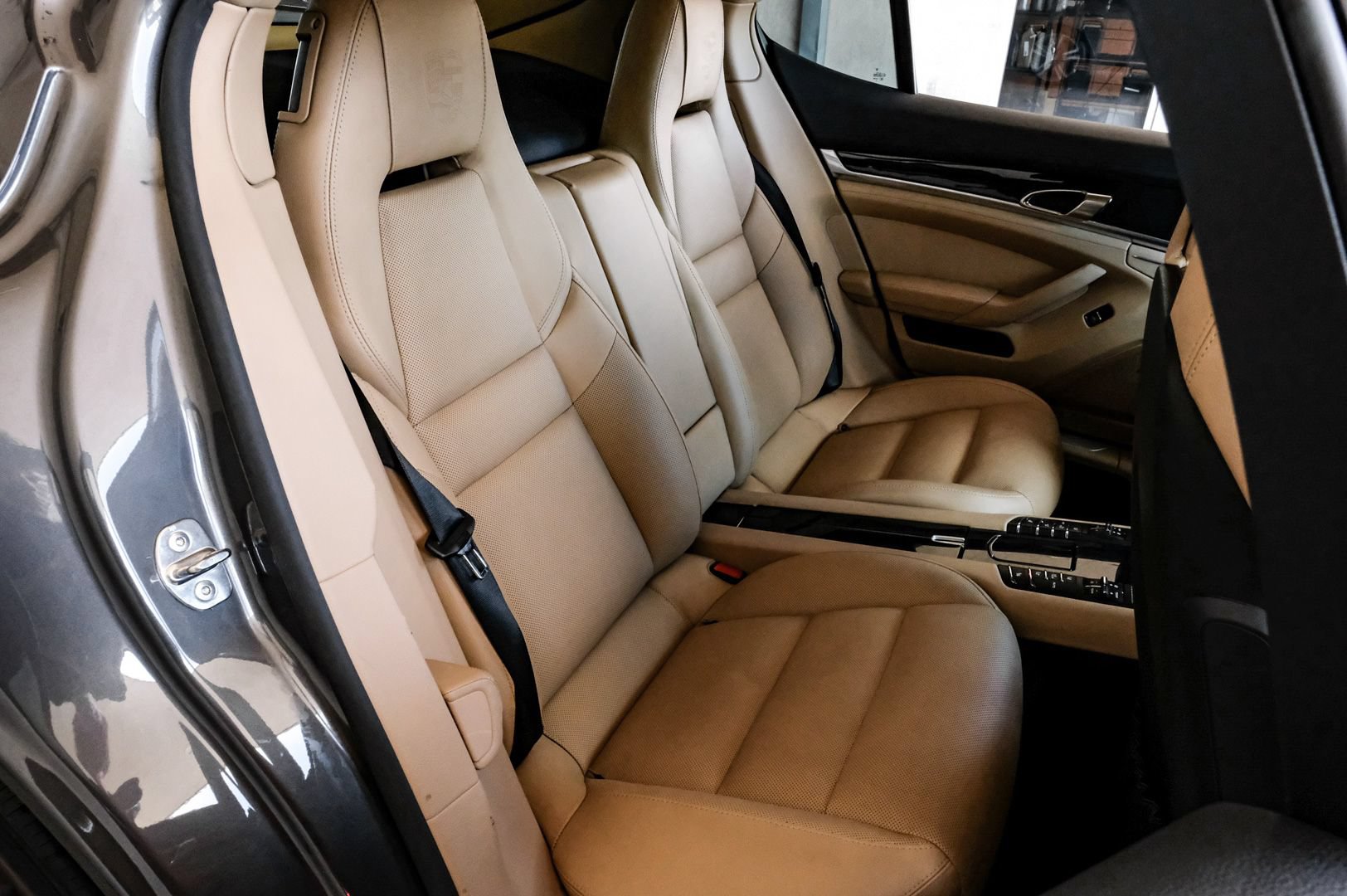 Used 2016 Porsche Panamera Edition w/ Premium Package Plus RWD image 36