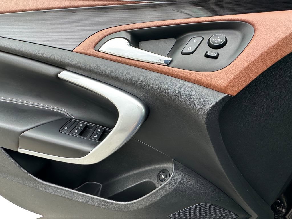 Used 2015 Buick Regal Premium w/ Experience Buick Package image 11