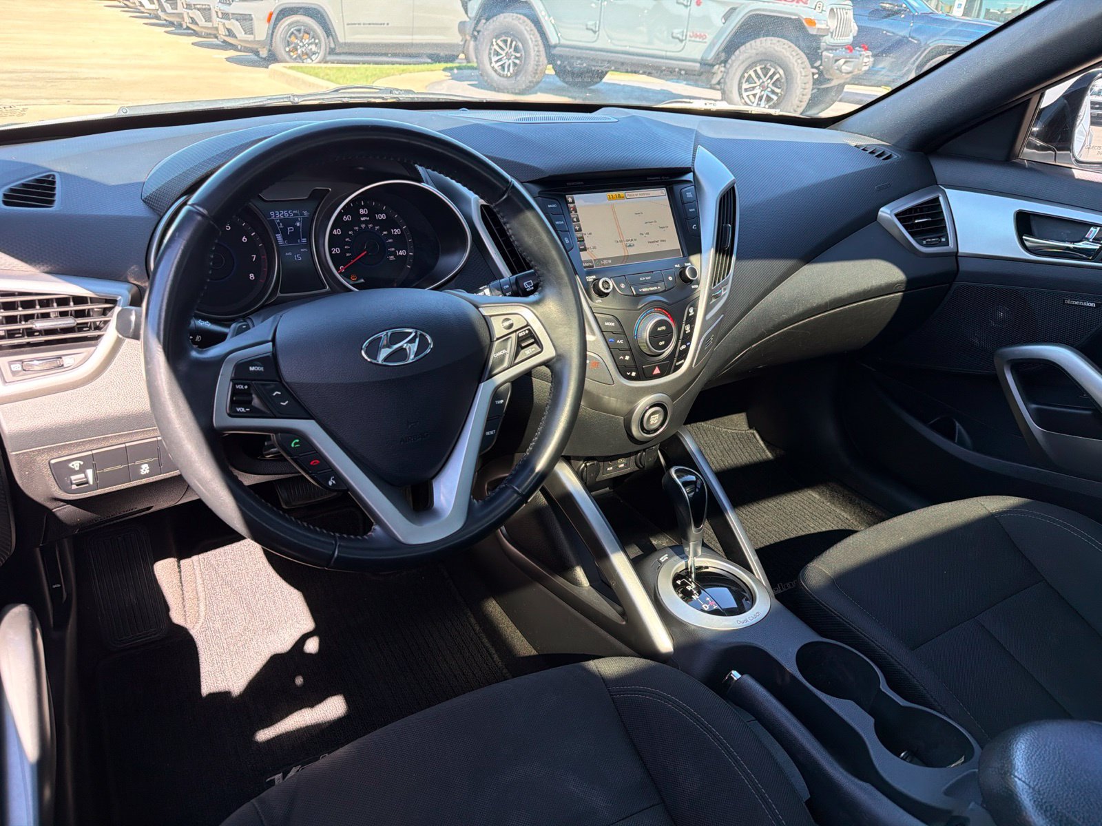 Used 2017 Hyundai Veloster Value Edition FWD image 18
