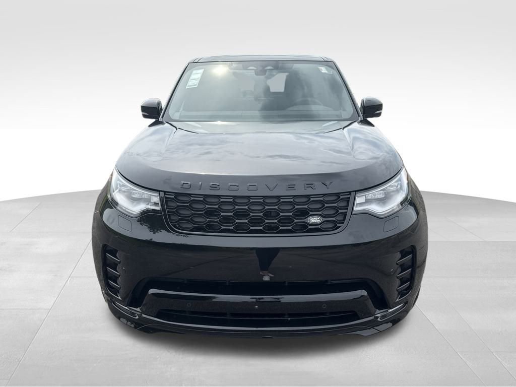 New 2025 Land Rover Discovery Dynamic SE image 4