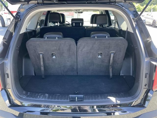 Certified 2024 Kia Sorento S FWD image 17