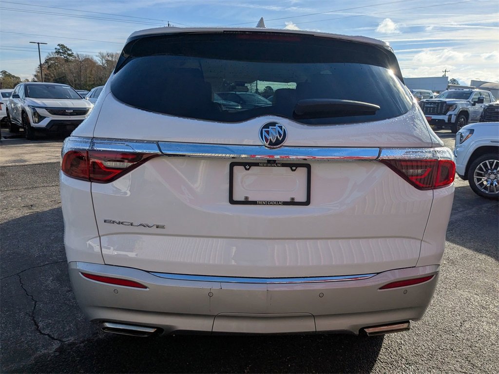 Certified 2024 Buick Enclave Essence image 6