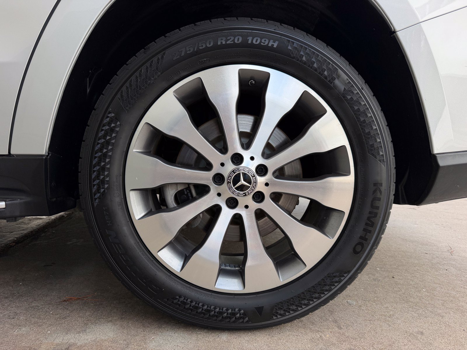 Used 2019 Mercedes-Benz GLS 450 4MATIC image 23