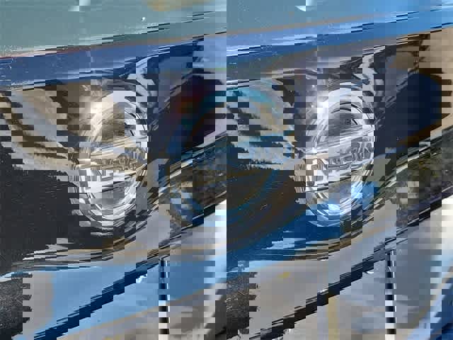 Used 2022 Nissan Leaf SL Plus image 9