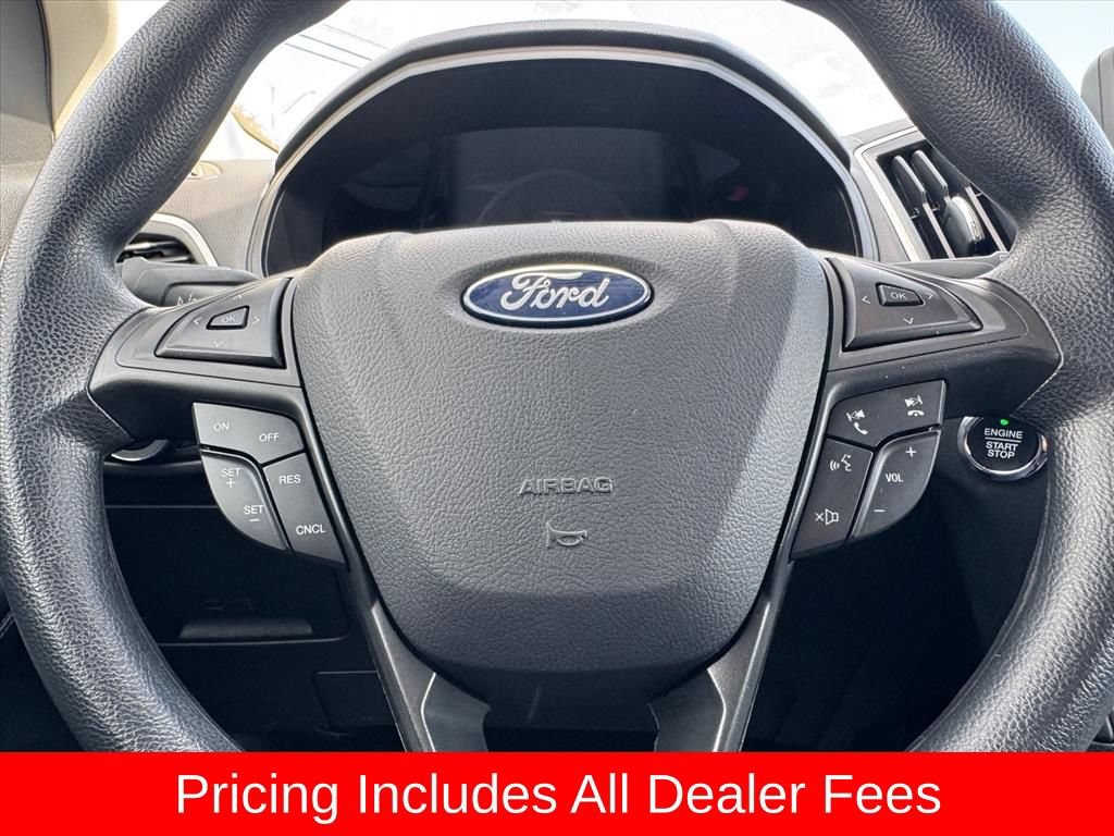 Used 2024 Ford Edge SE w/ Black Appearance Package AWD/4WD image 16