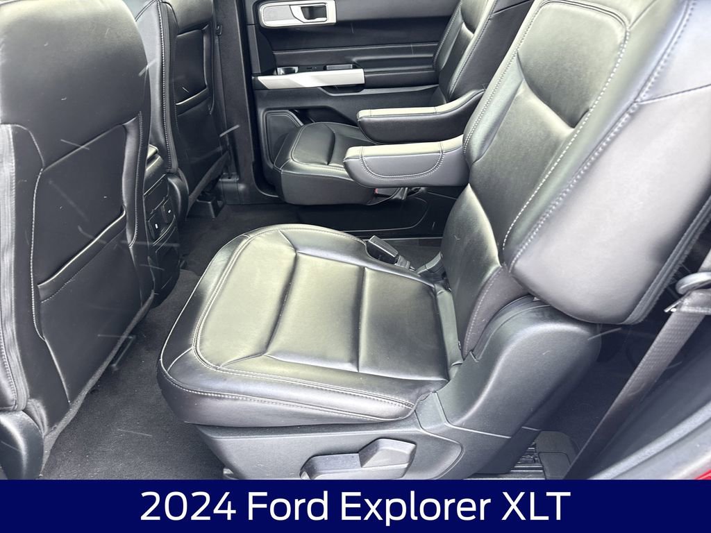 Used 2024 Ford Explorer XLT w/ Equipment Group 202A image 15