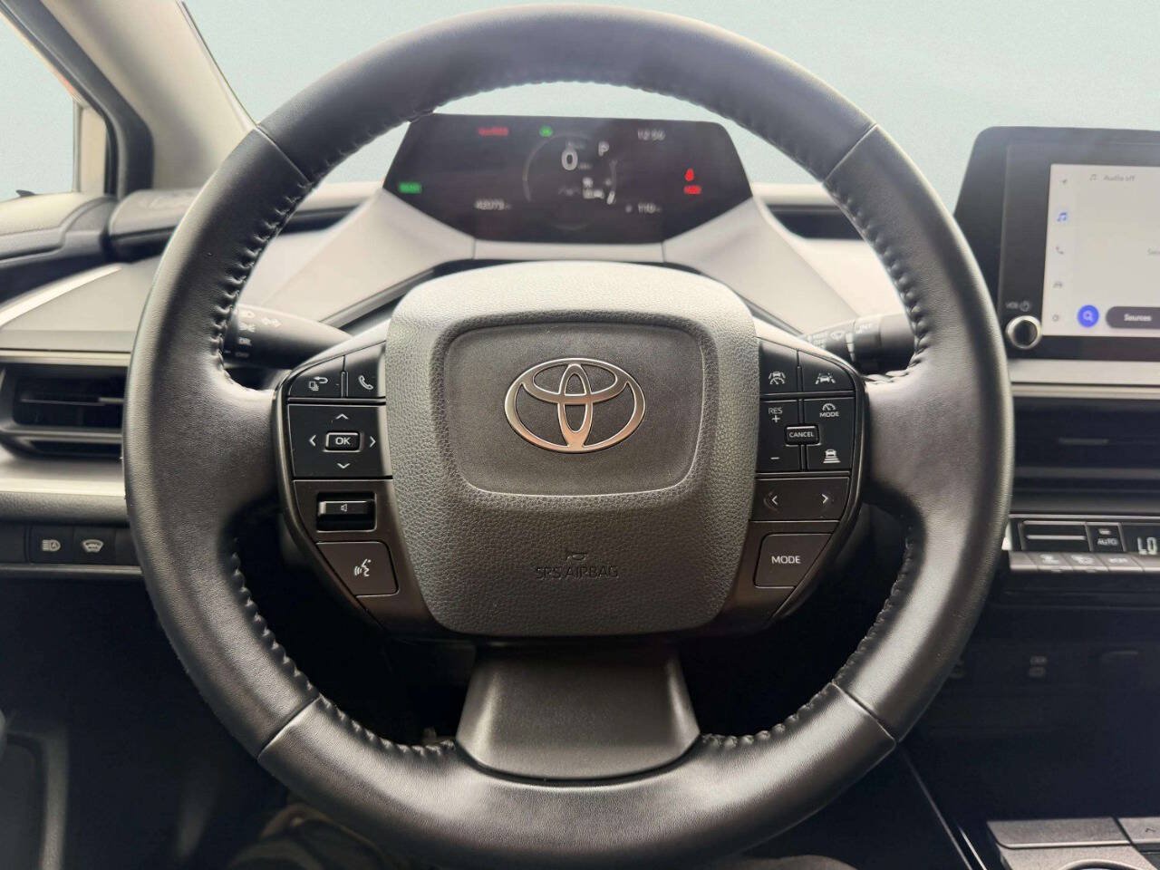 Used 2023 Toyota Prius LE FWD image 26