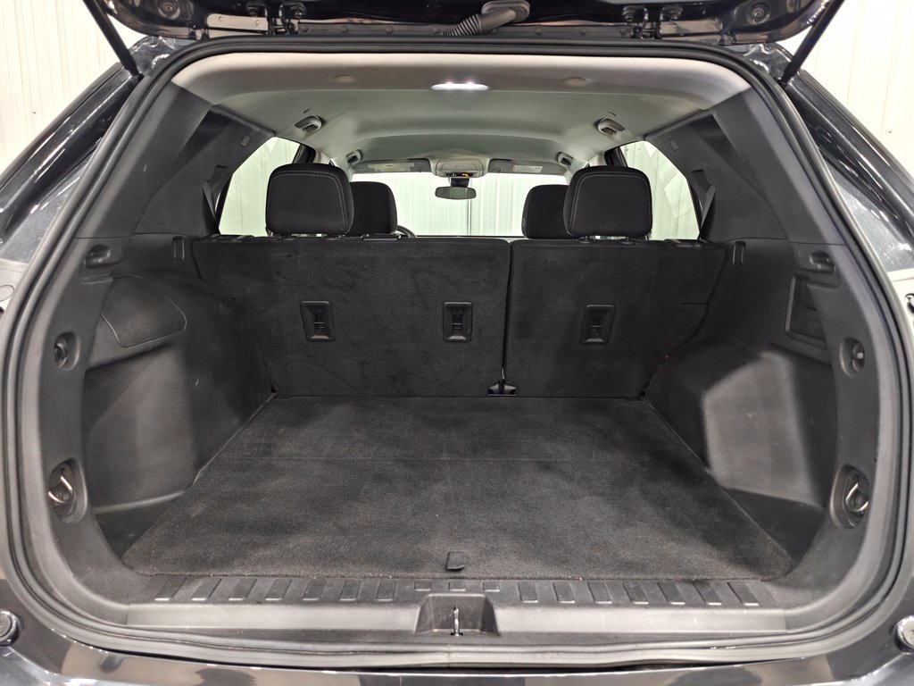 Used 2023 Chevrolet Equinox LT FWD image 25