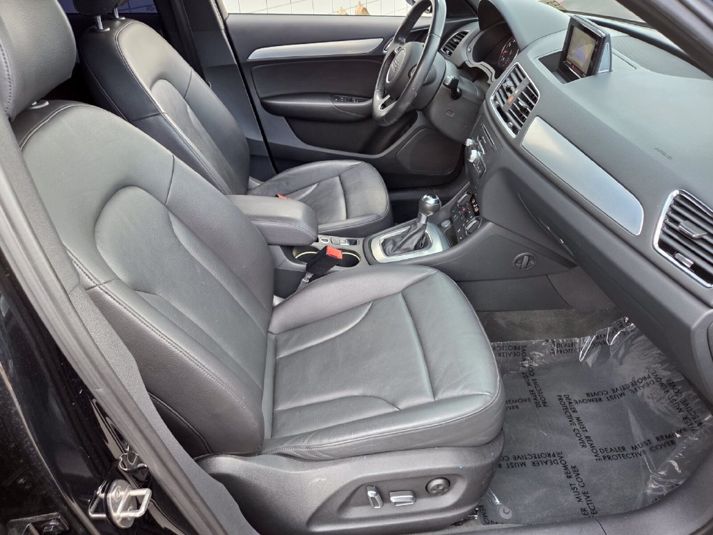 Used 2018 Audi Q3 2.0T Premium w/ Convenience Package FWD image 21