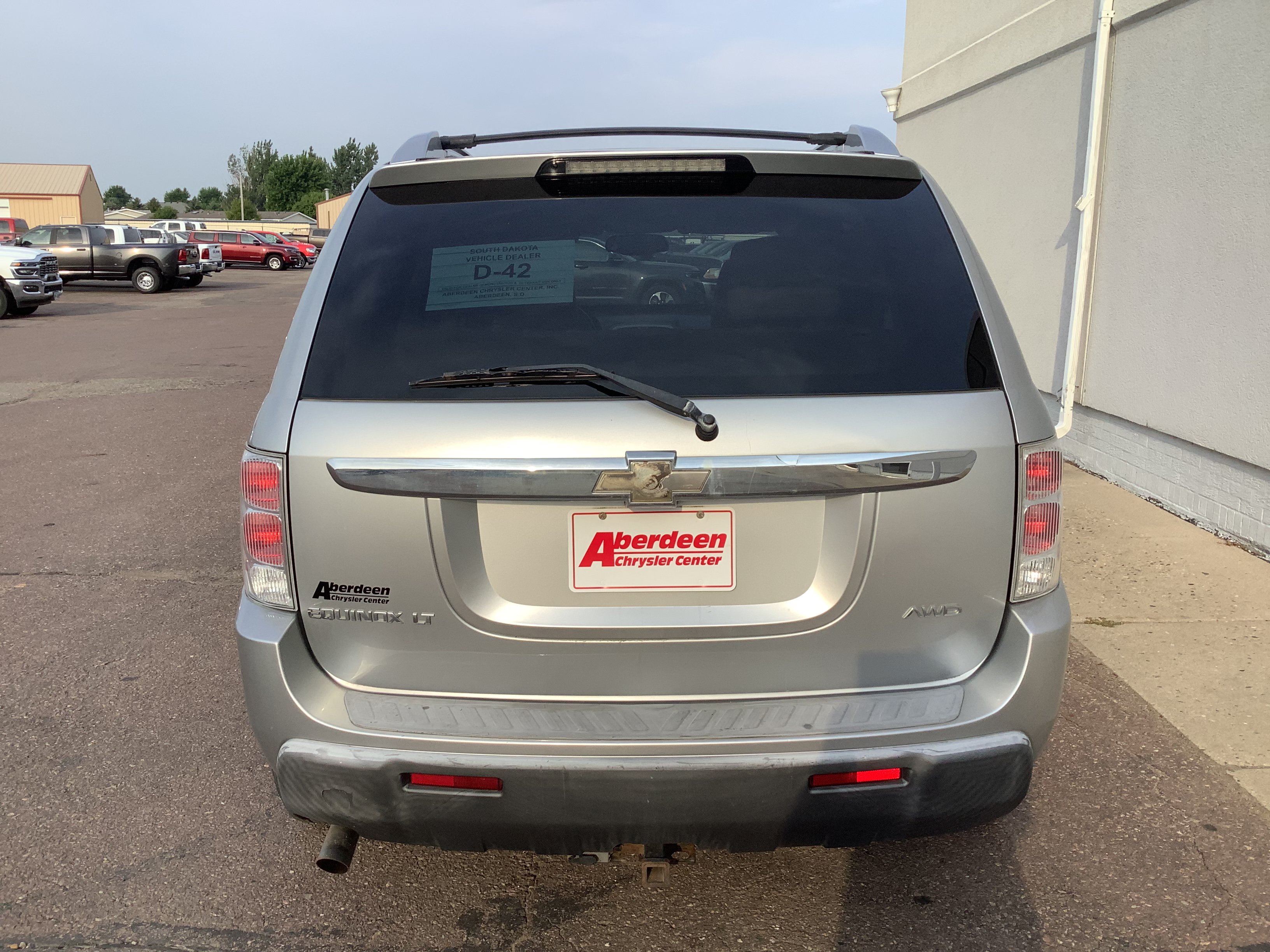 Used 2005 Chevrolet Equinox LT w/ Preferred Equipment Group AWD/4WD image 5