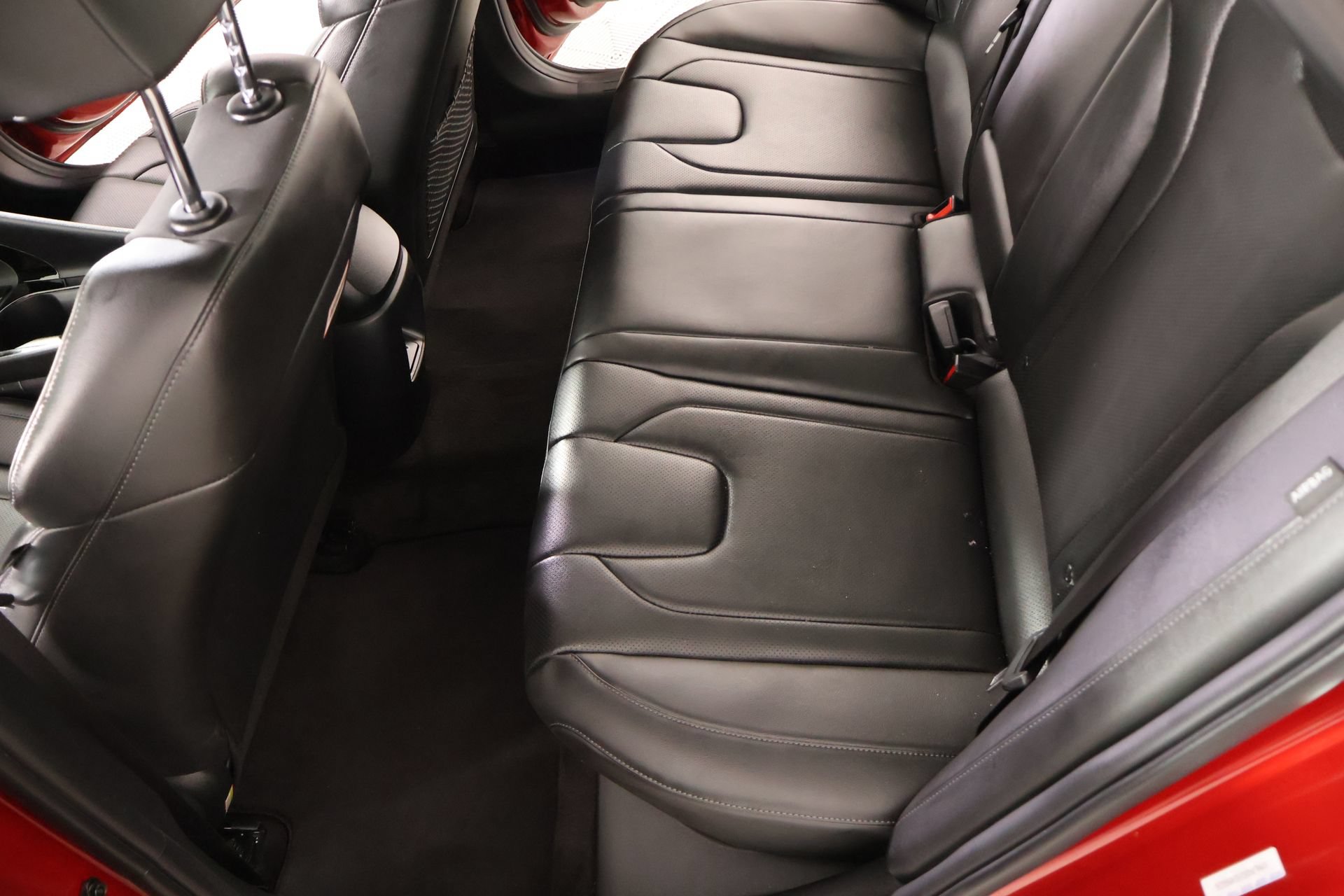Certified 2025 Hyundai Elantra Limited FWD image 13