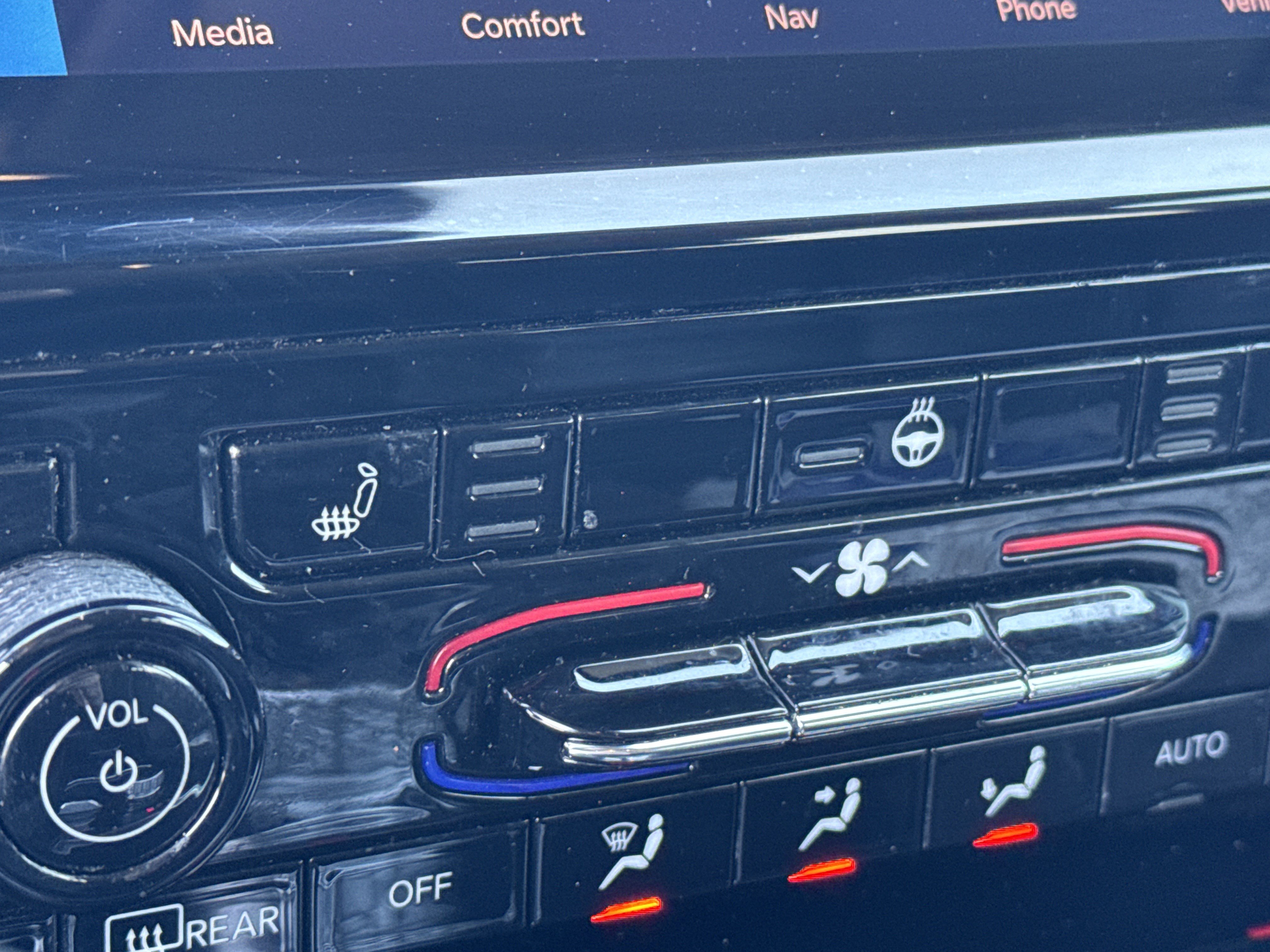 Used 2022 Jeep Grand Cherokee L Limited image 32