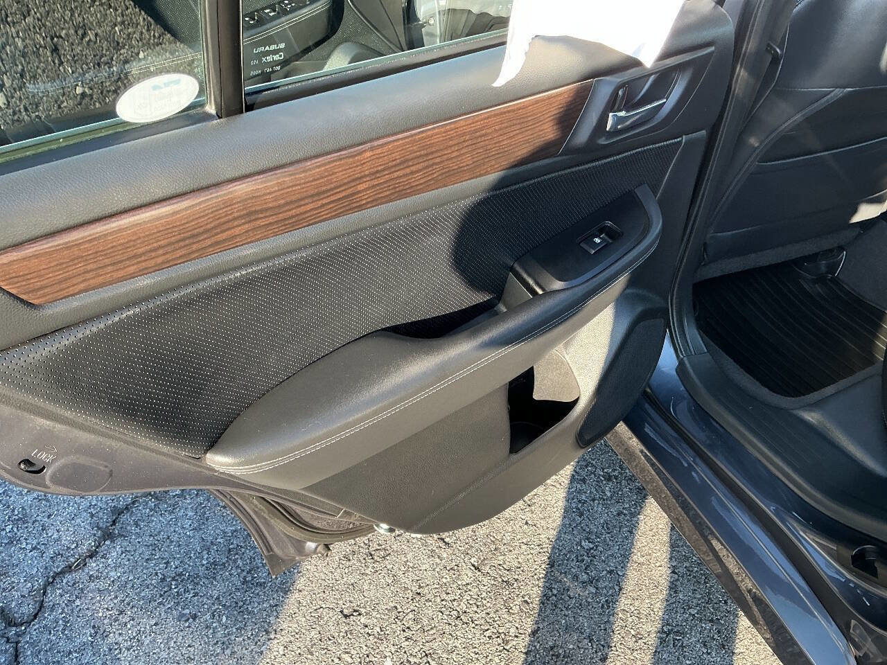 Used 2015 Subaru Legacy 2.5i Limited image 19