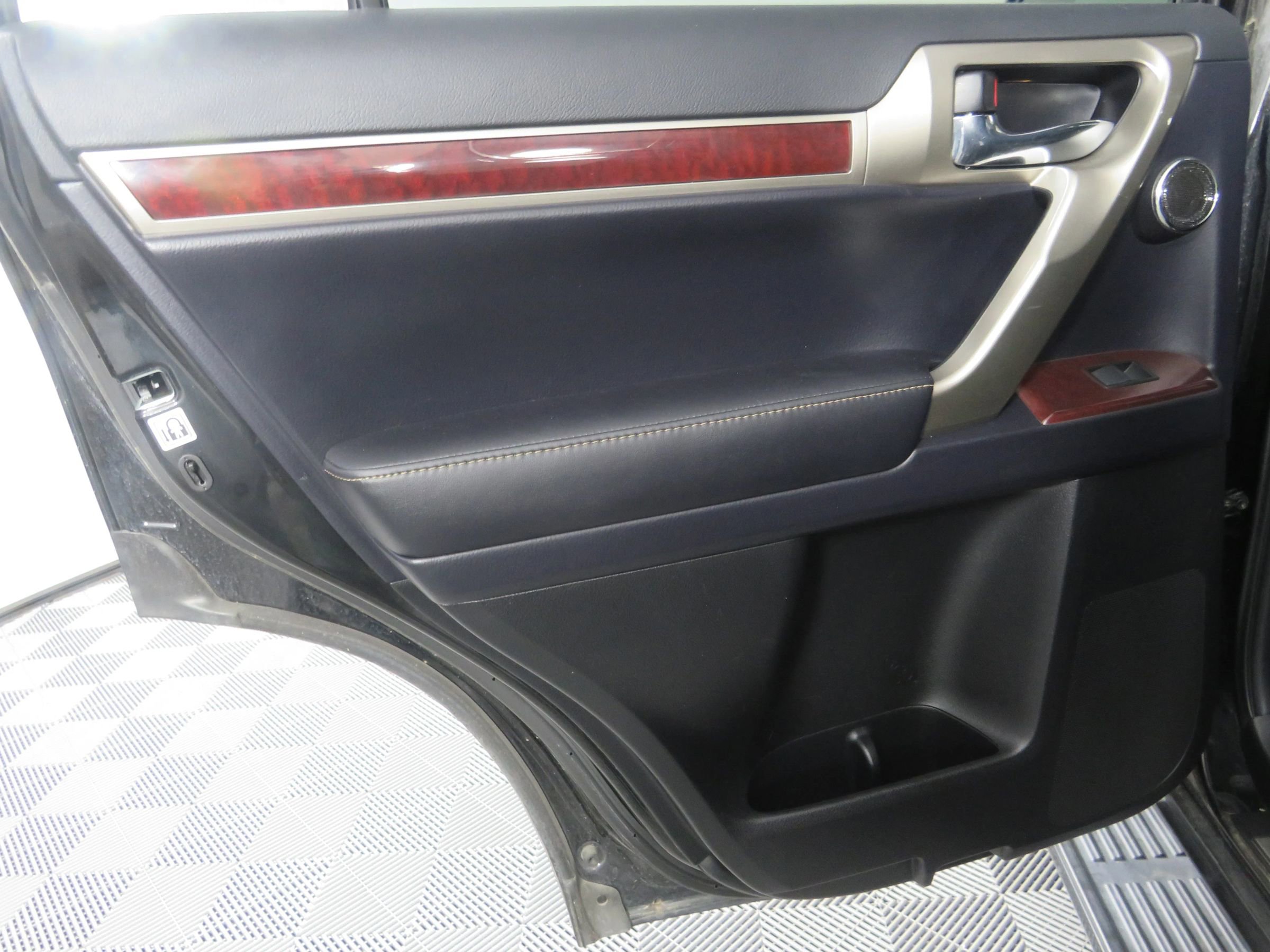 Used 2019 Lexus GX 460 Luxury image 51