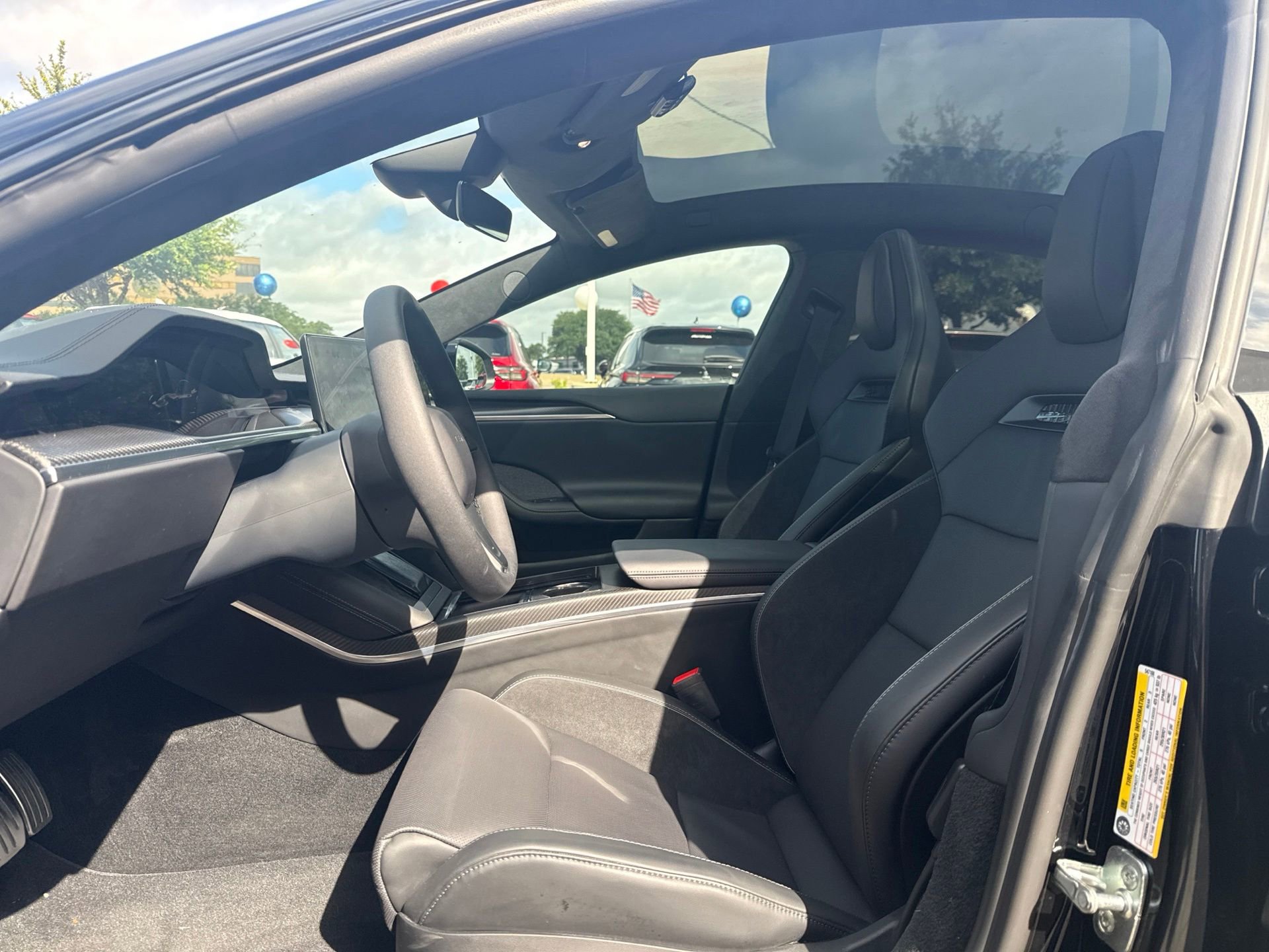 Used 2025 Tesla Model S Plaid AWD/4WD image 7