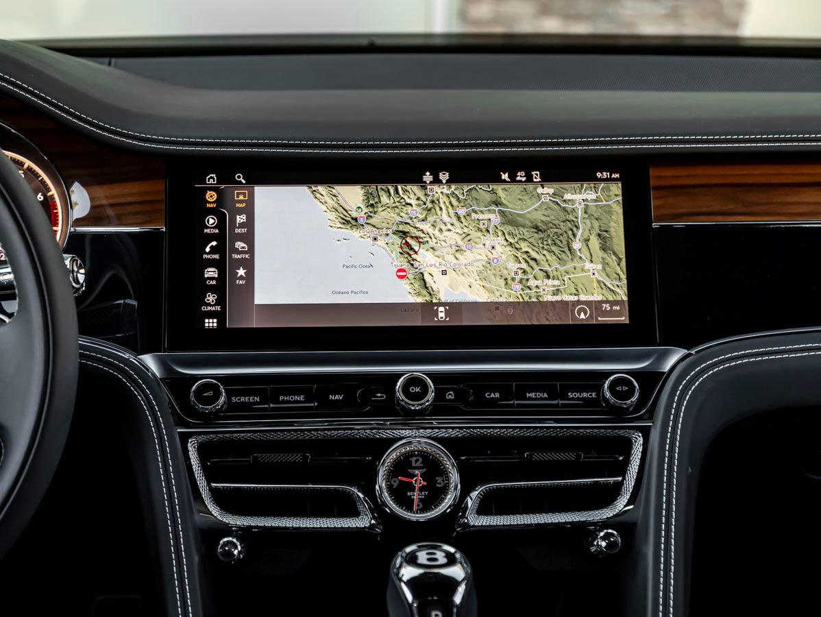 Certified 2022 Bentley Flying Spur W12 image 22