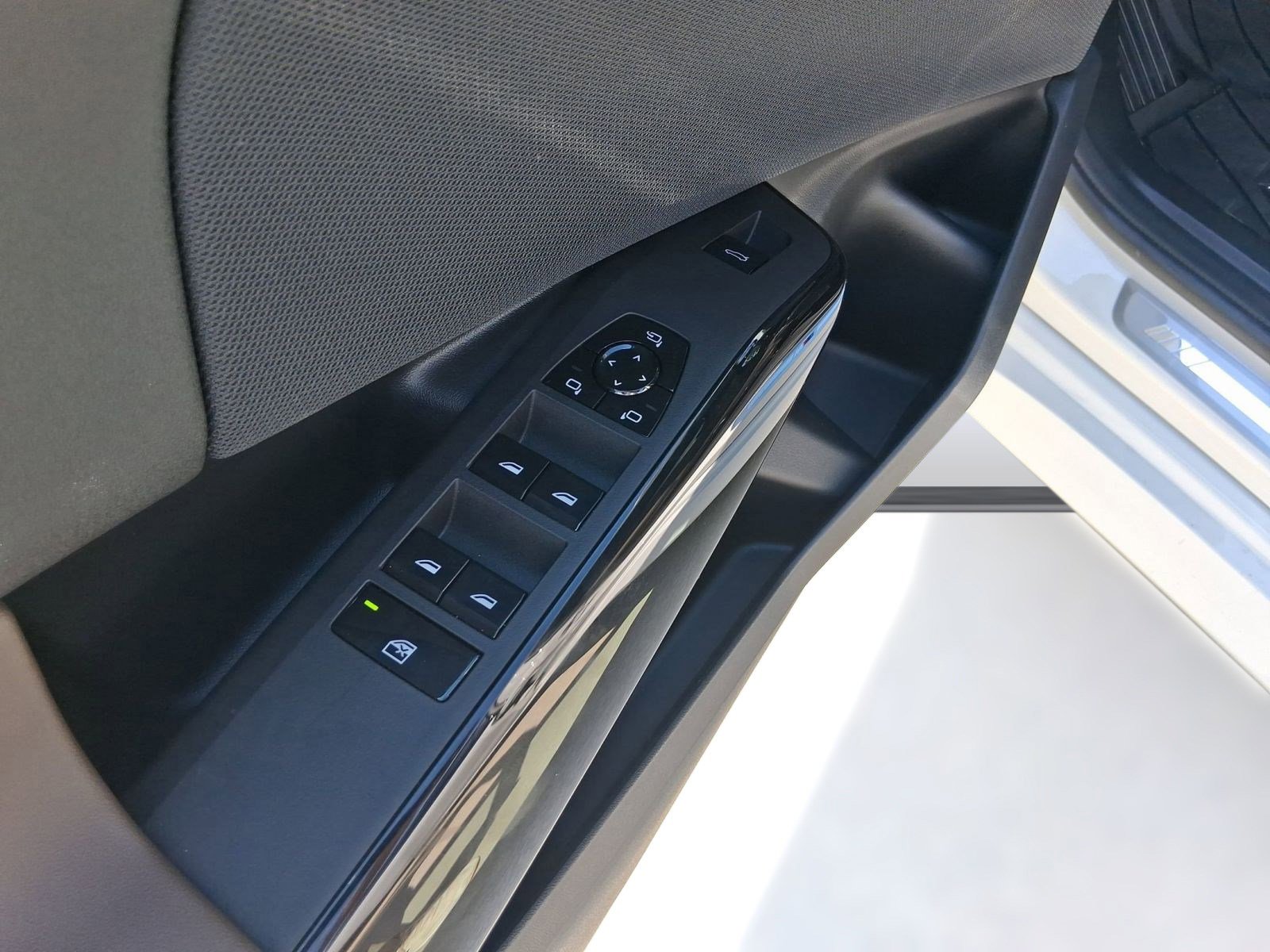 Used 2026 BMW X3 xDrive30 w/ M Sport Package image 20