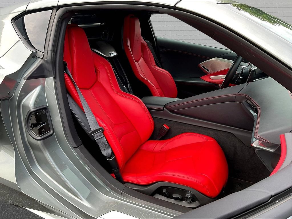 Used 2024 Chevrolet Corvette Stingray Preferred Cpe w/ Z51 Performance Package RWD image 21