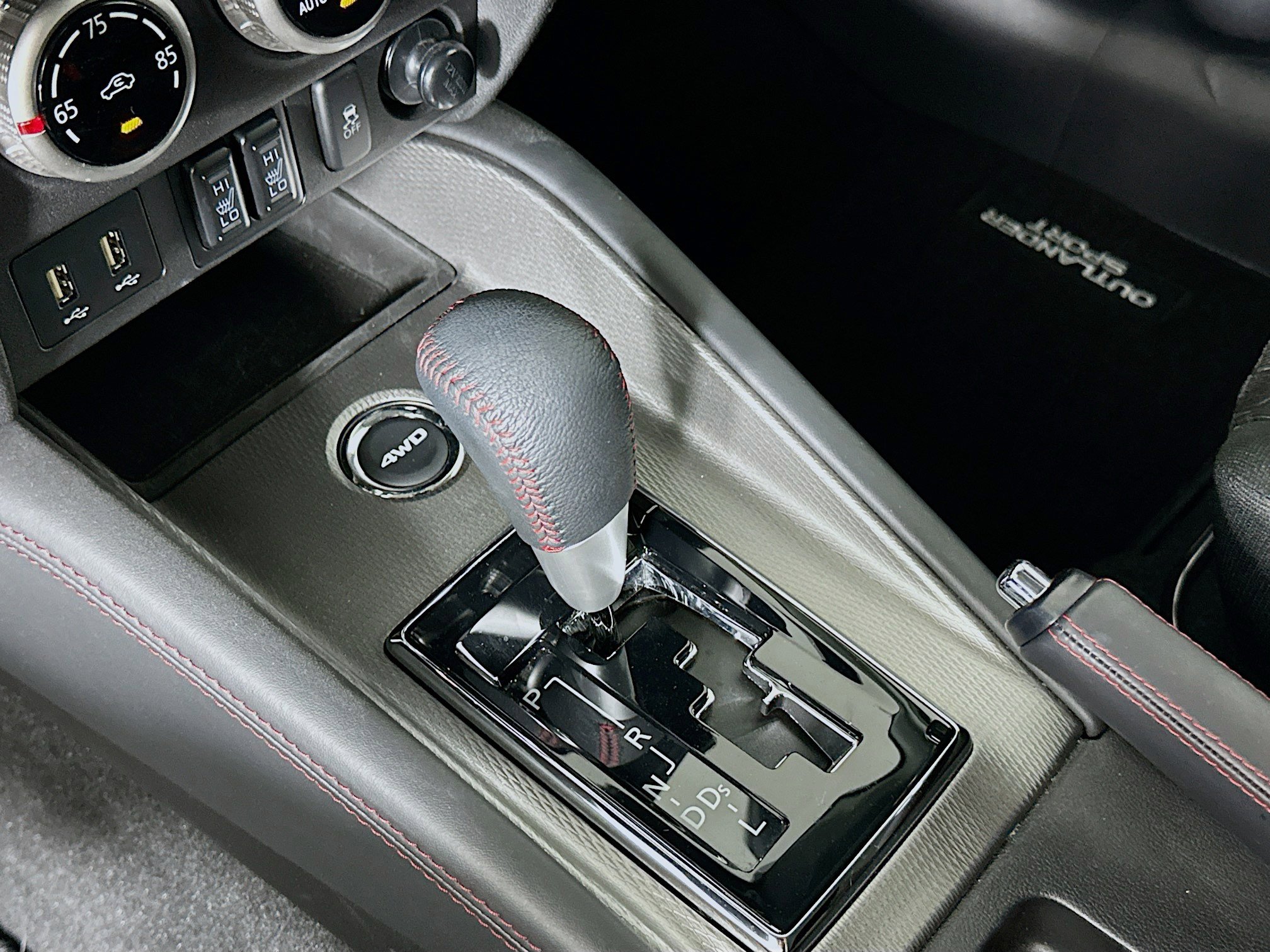 Used 2025 Mitsubishi Outlander Sport LE image 23