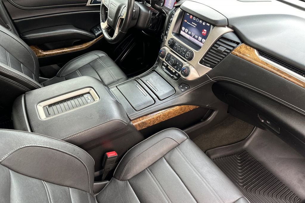 Used 2016 GMC Yukon Denali w/ Open Road Package image 19