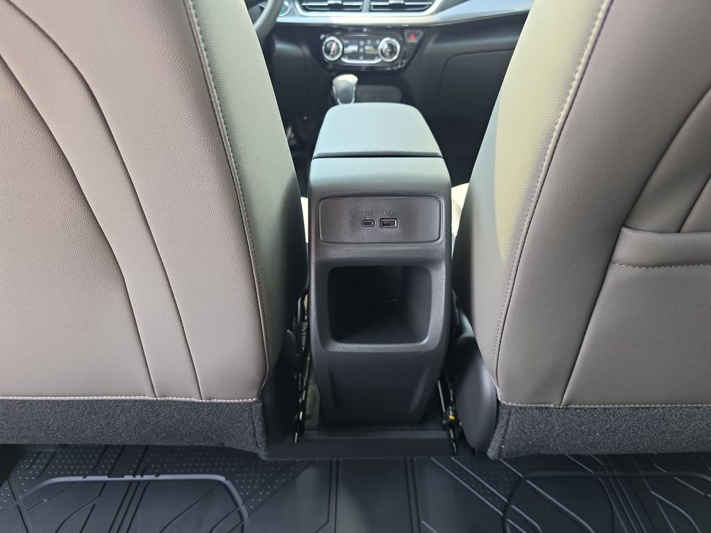 New 2026 Chevrolet Trax ACTIV w/ Sunroof Package FWD image 25