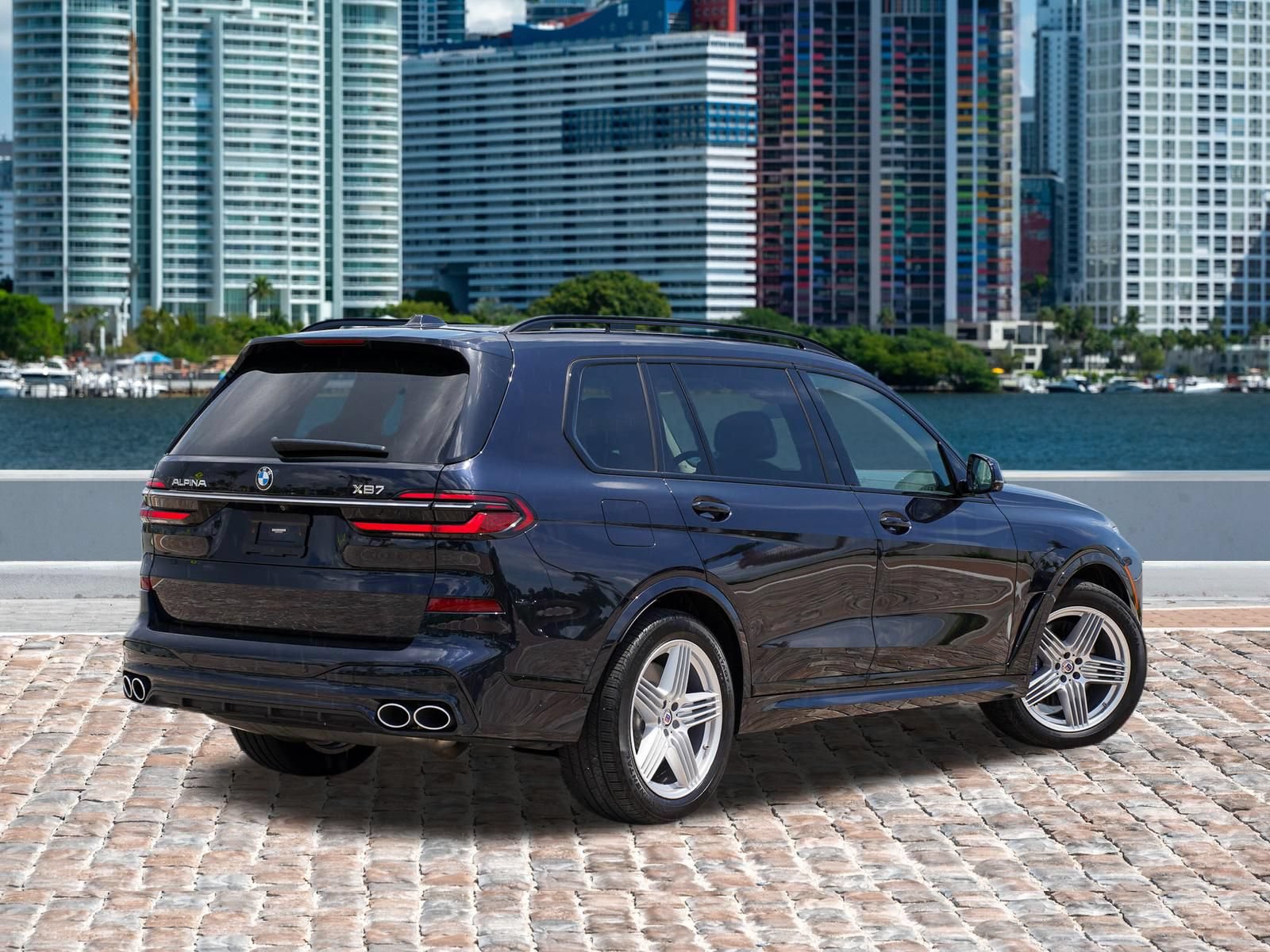 Used 2024 BMW ALPINA XB7 AWD/4WD image 4