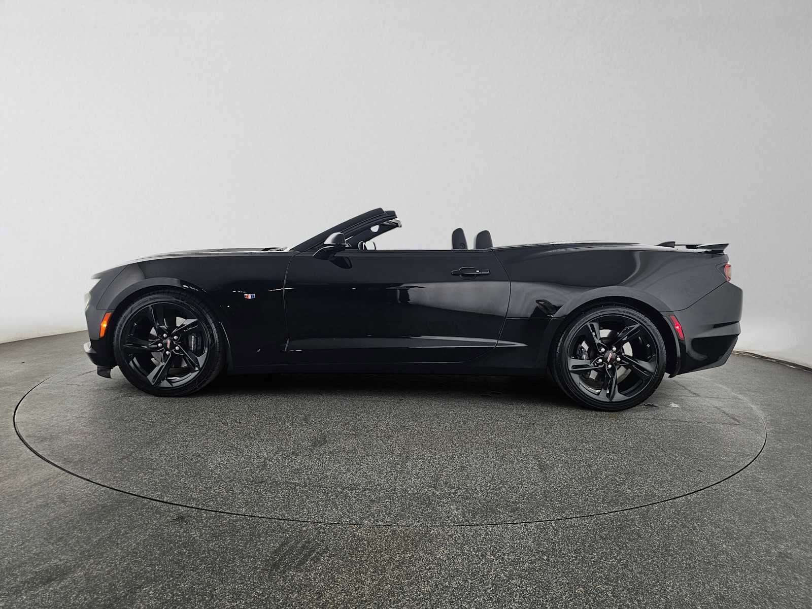 Used 2022 Chevrolet Camaro SS RWD image 27