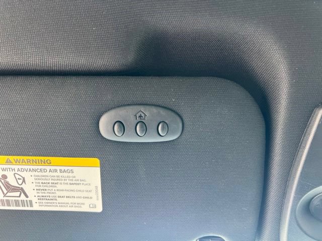Used 2013 Chrysler 200 Touring FWD image 19